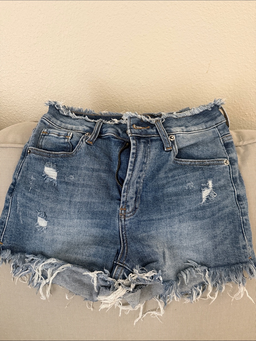 High-Rise Frayed Hem Distressed Denim Shorts - Light Blue